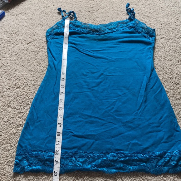 Blue tank S w/lace @ top&bottom adjust straps - Picture 3 of 5